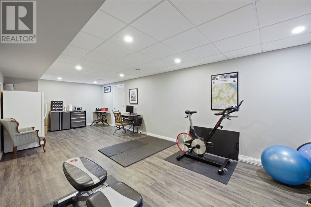 Single Family House for Sale in  Valley Springs Road NW Valley Ridge Calgary 