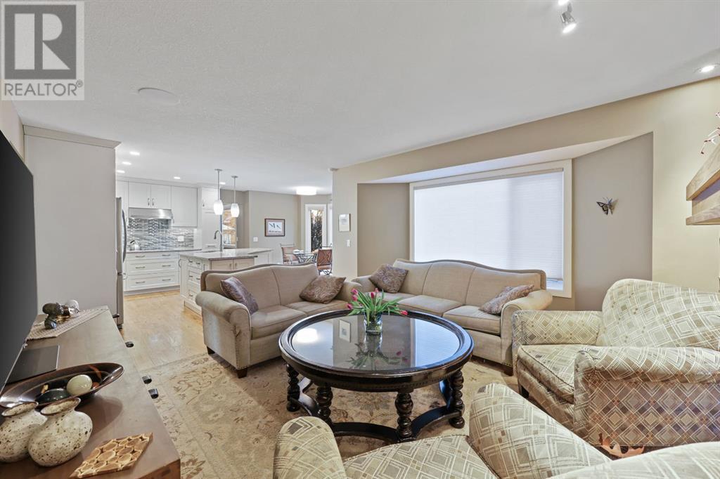 Single Family House for Sale in  Valley Springs Road NW Valley Ridge Calgary 