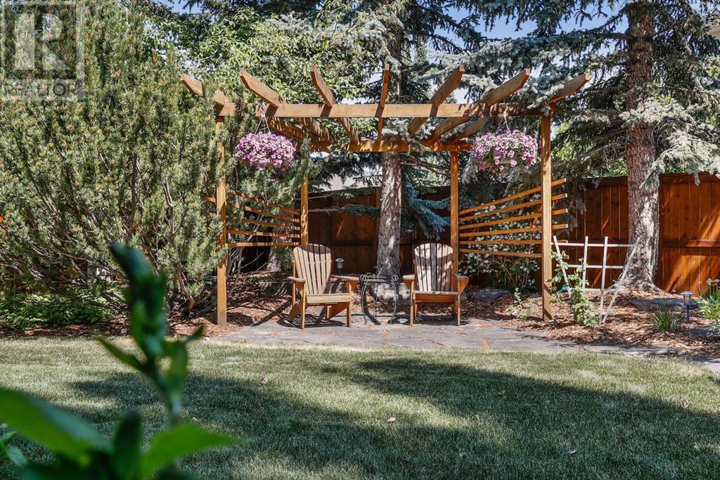 Single Family House for Sale in  Valley Springs Road NW Valley Ridge Calgary 