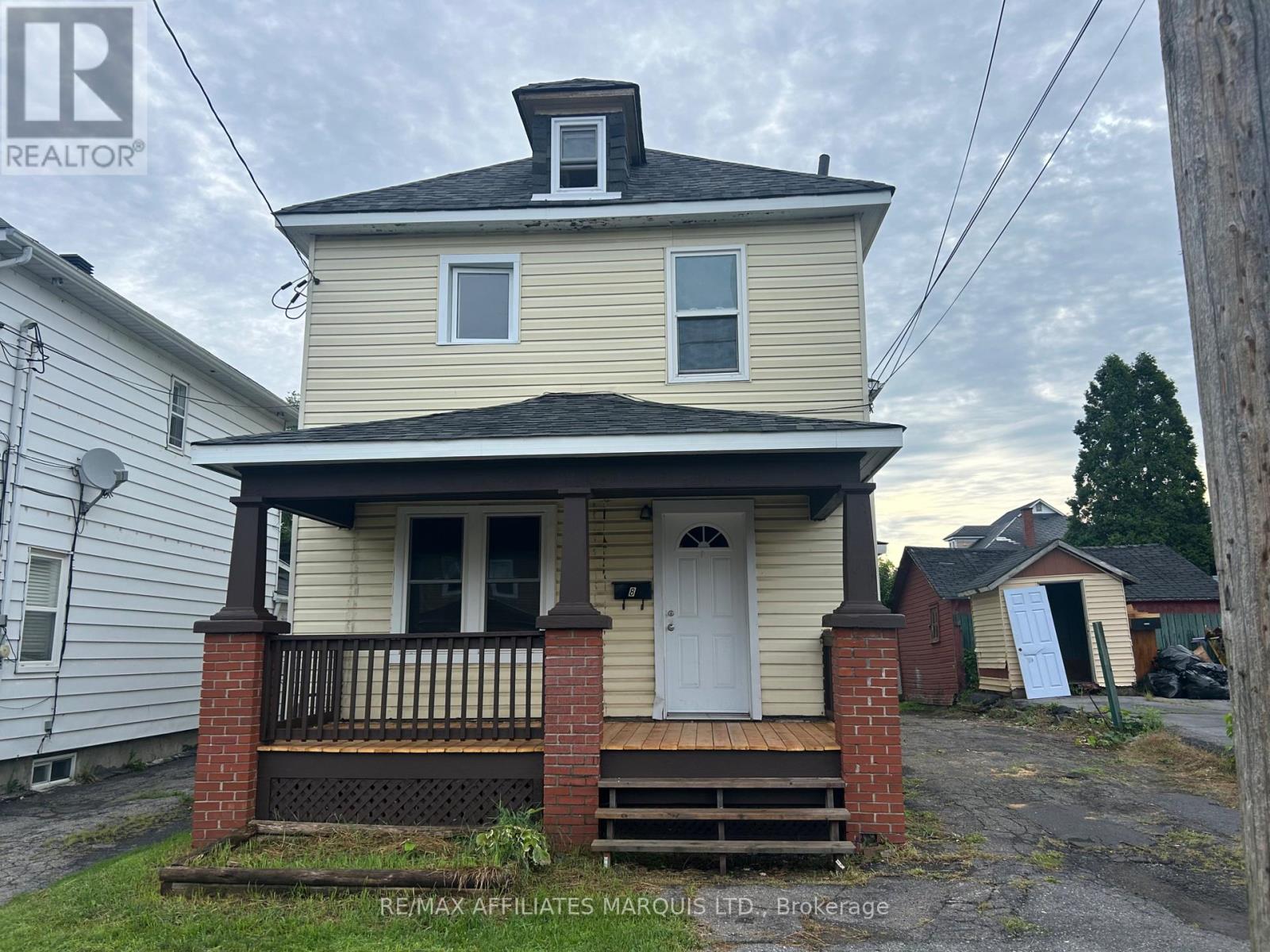 Photo 4 of 8 Millville Avenue, Cornwall ON