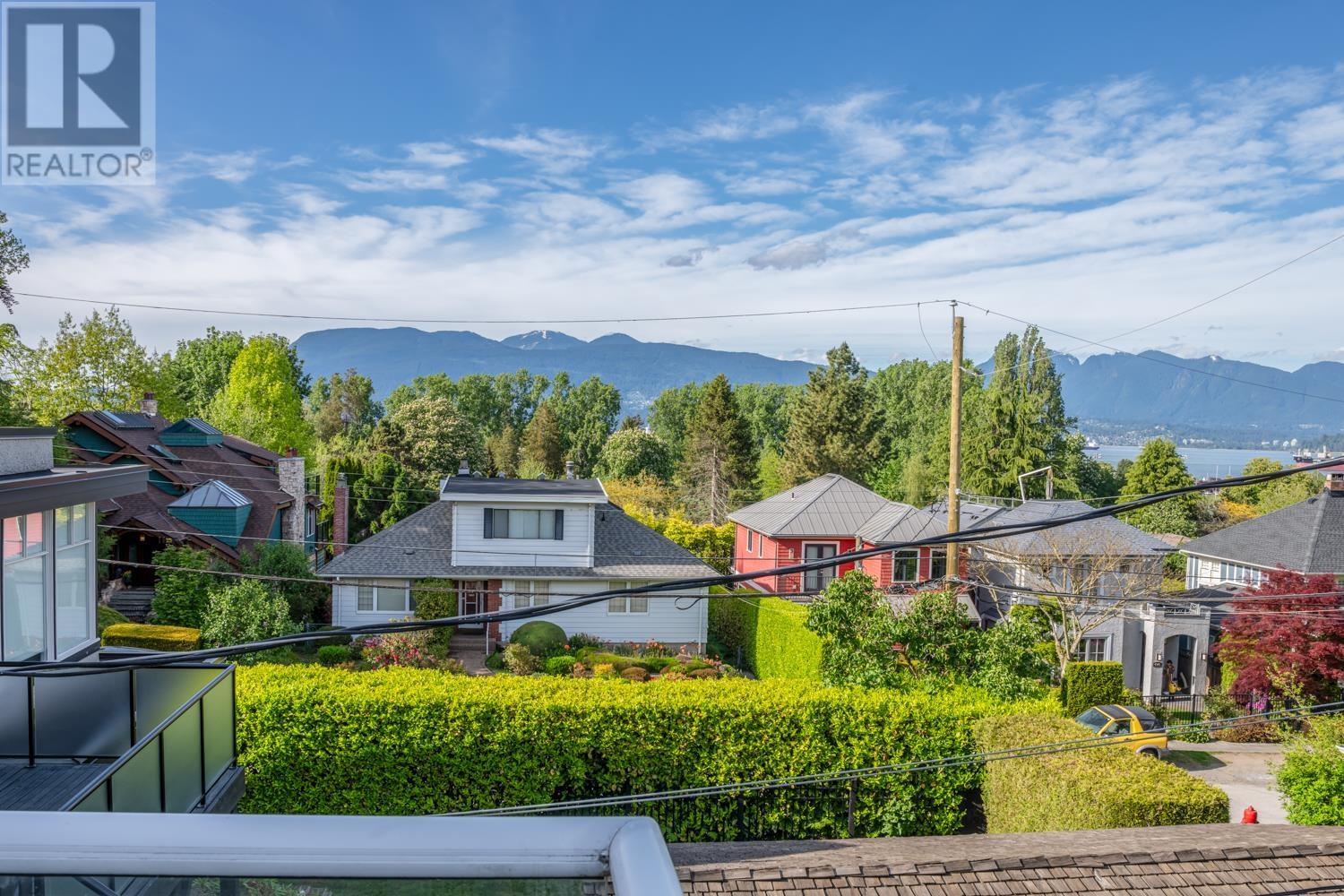 Photo 2 of 4389 Locarno Crescent, Vancouver BC