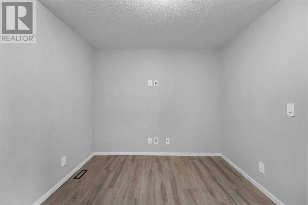 Single Family House for Sale in   Avenue NW Carrington Calgary 