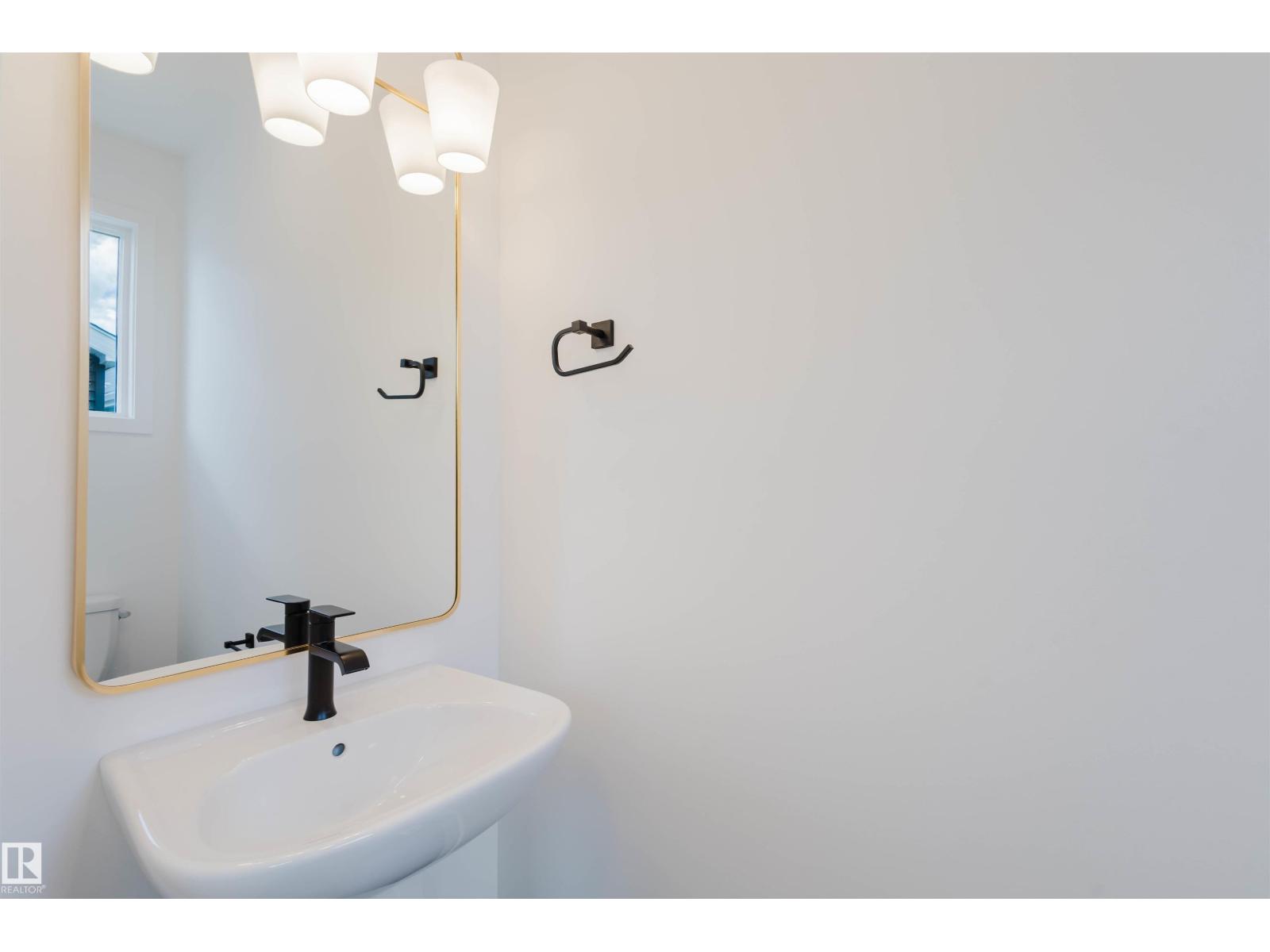 Photo 8 of 2146 Crossbill Ln Nw, Edmonton AB