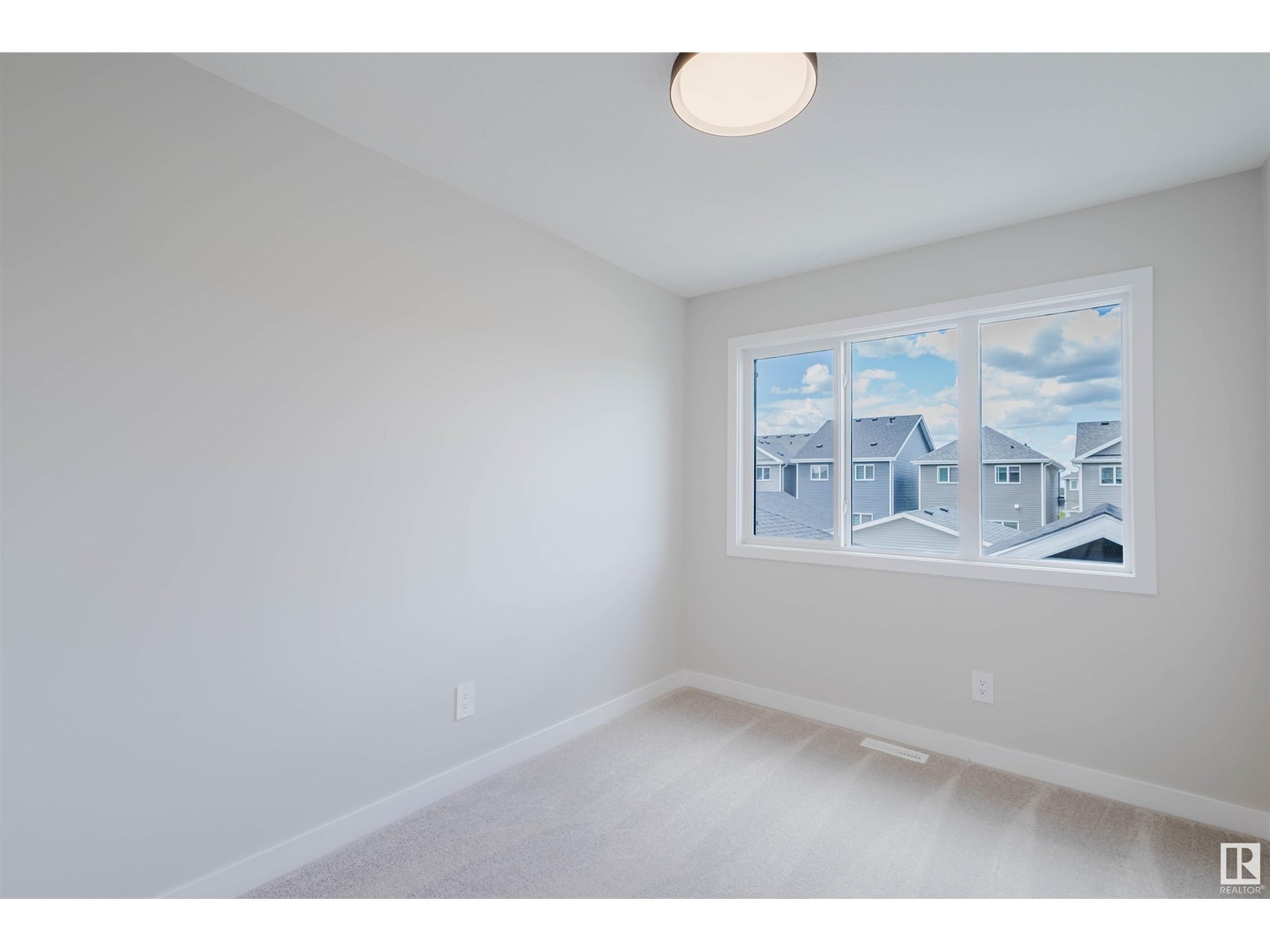 Photo 22 of 2146 Crossbill Ln Nw, Edmonton AB