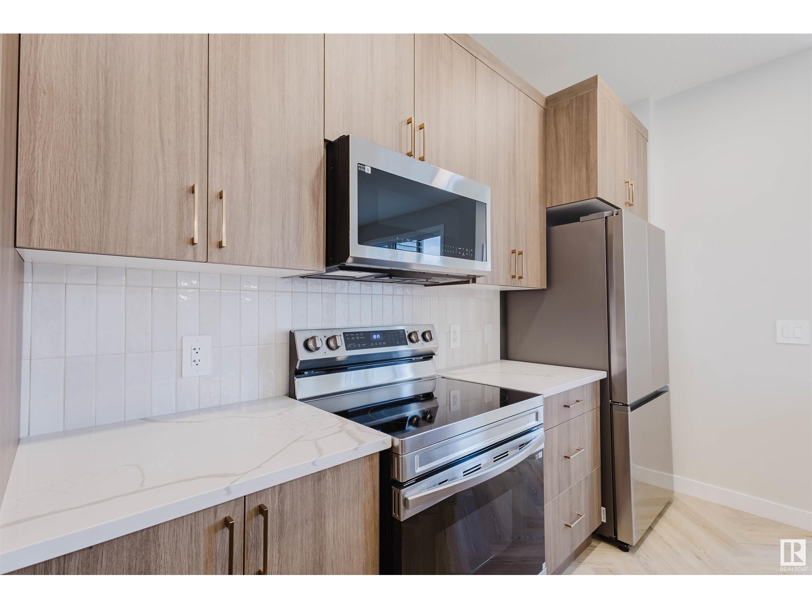 Photo 19 of 2146 Crossbill Ln Nw, Edmonton AB