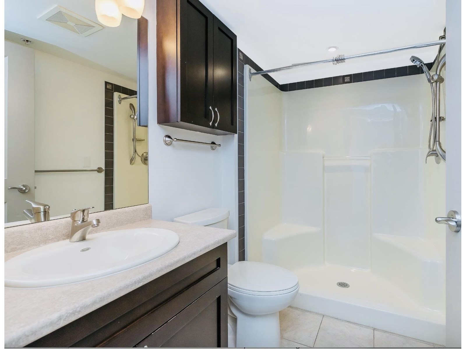 Photo 16 of 415 2511 King George Boulevard, Surrey BC