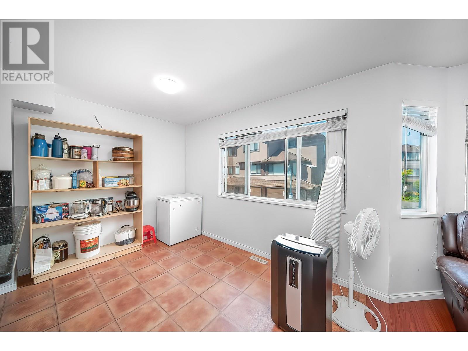 #41-5380 SMITH Drive, Richmond