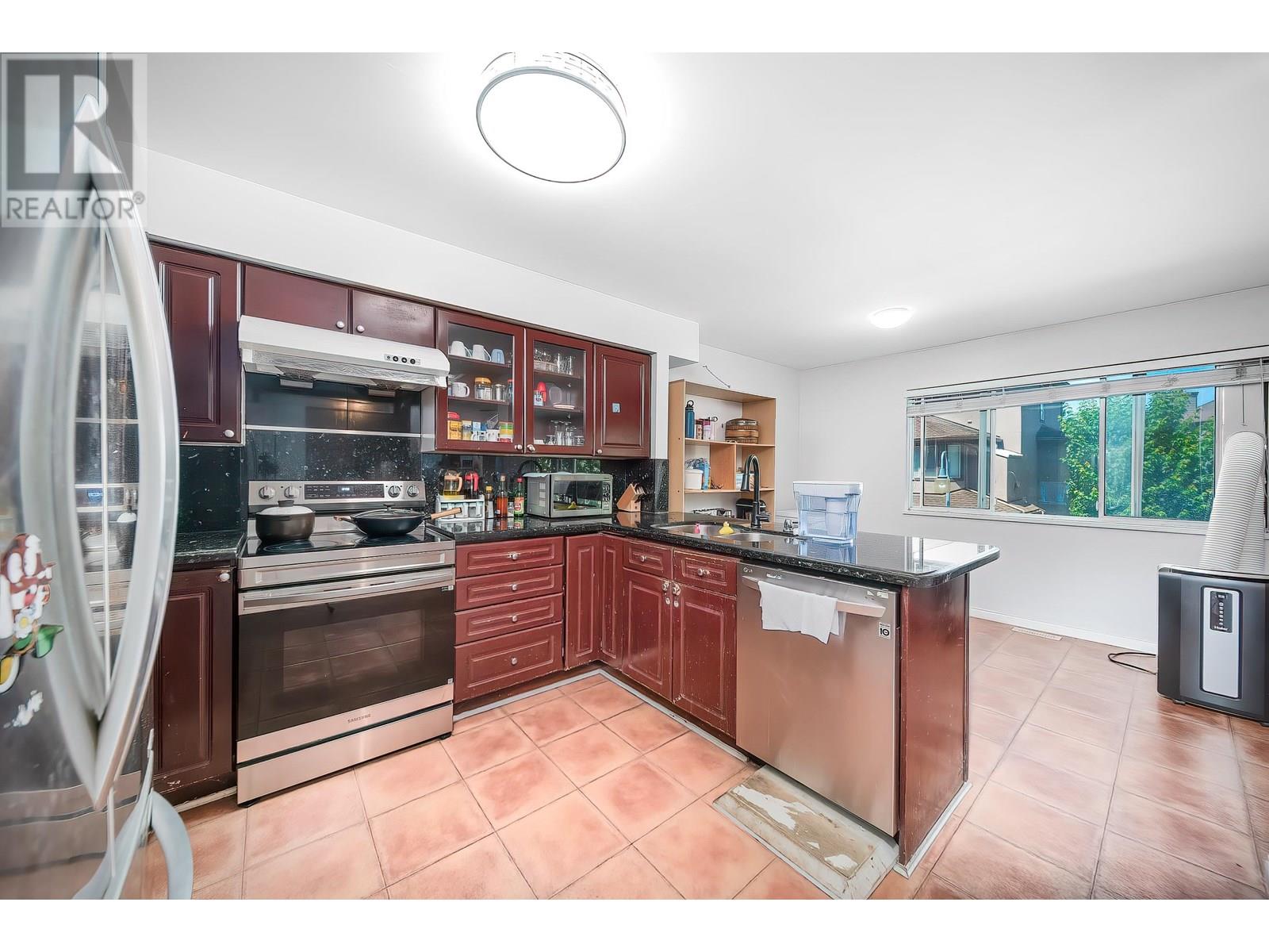 #41-5380 SMITH Drive, Richmond