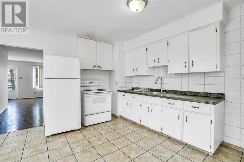 Single Family House for Sale in    Street NE Vista Heights Calgary 