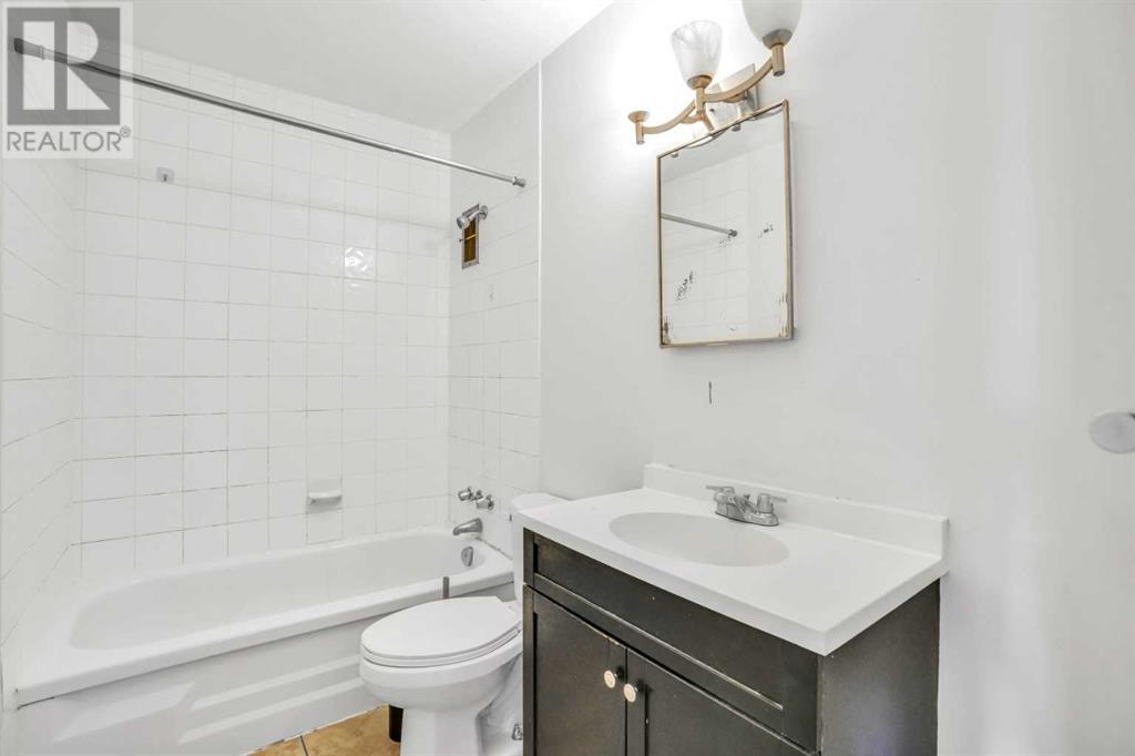 Single Family House for Sale in    Street NE Vista Heights Calgary 