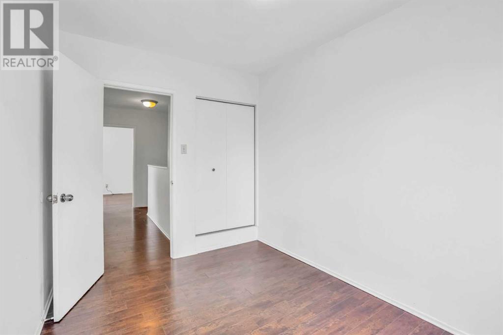 Single Family House for Sale in    Street NE Vista Heights Calgary 