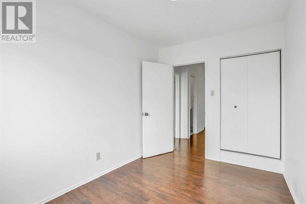 Single Family House for Sale in    Street NE Vista Heights Calgary 