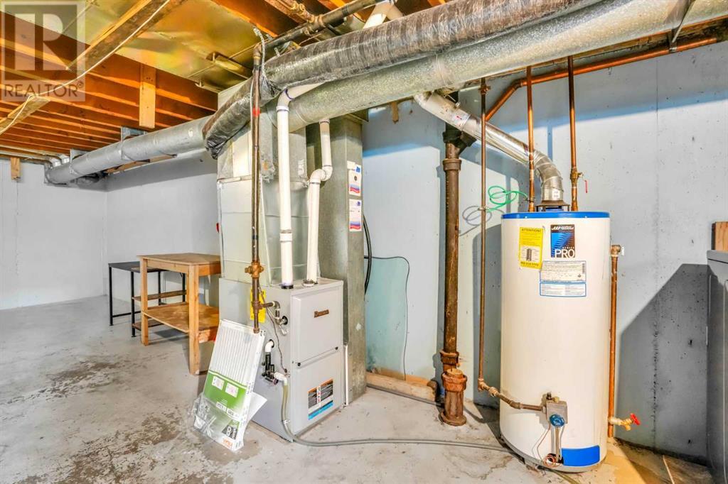 Single Family House for Sale in    Street NE Vista Heights Calgary 