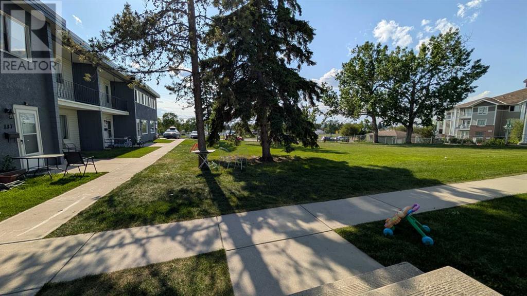Single Family House for Sale in    Street NE Vista Heights Calgary 