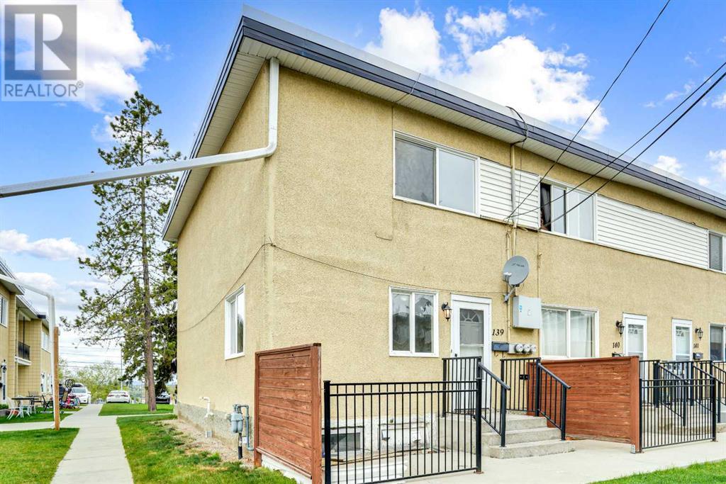 Single Family House for Sale in    Street NE Vista Heights Calgary 