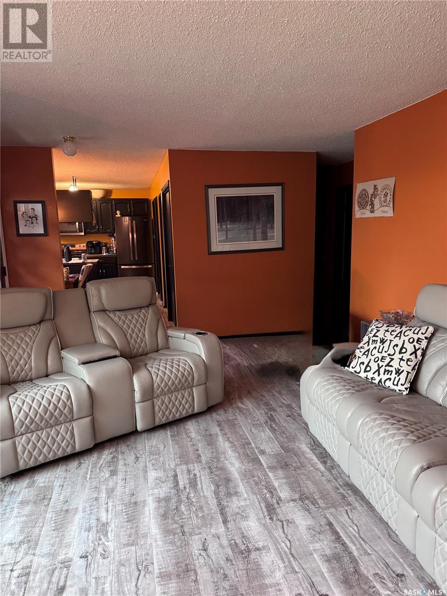 Single Family House Bungalow for Sale in  North Railway STREET E Swift Current 