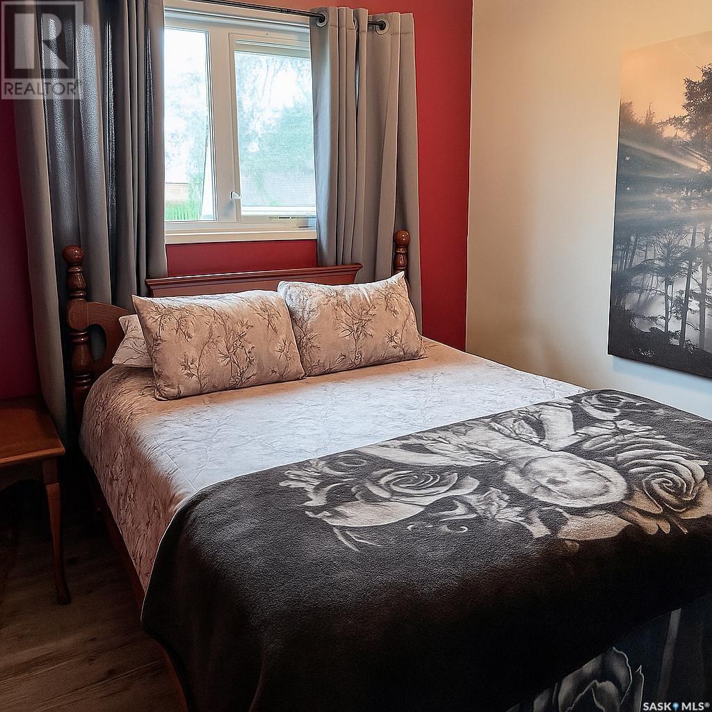 Single Family House Bungalow for Sale in  North Railway STREET E Swift Current 