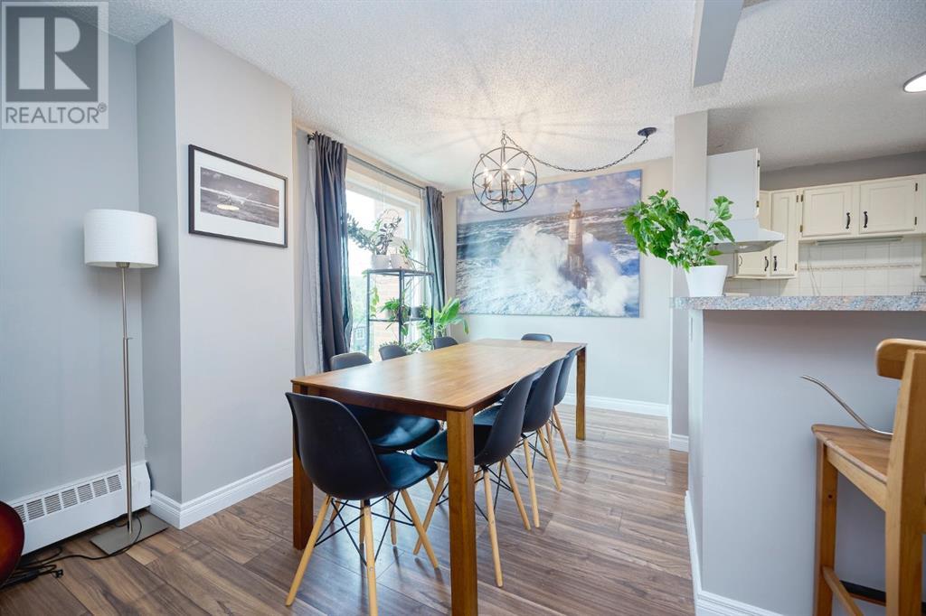 Single Family House for Sale in    Avenue NW Bowness Calgary 