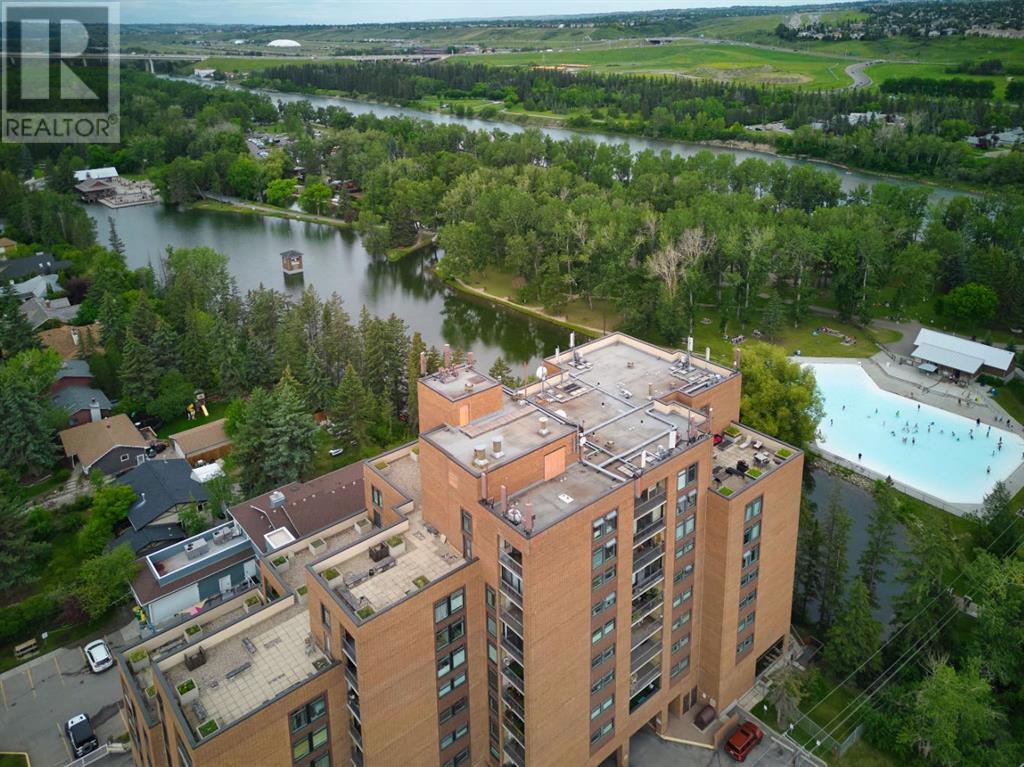 Single Family House for Sale in    Avenue NW Bowness Calgary 