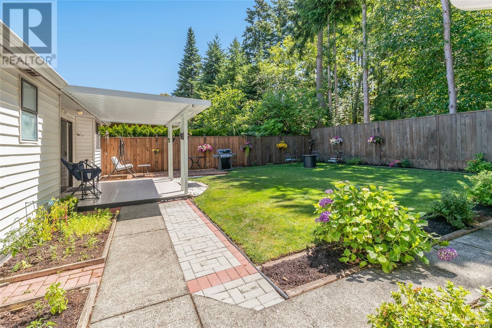 Photo 29 of 6421 Portsmouth Rd, Nanaimo BC