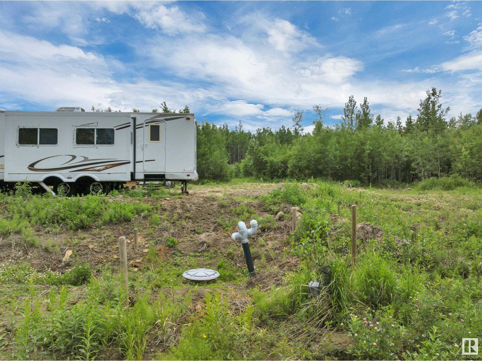 Photo 7 of 801 Glen Haven Cr, Rural Wetaskiwin County AB