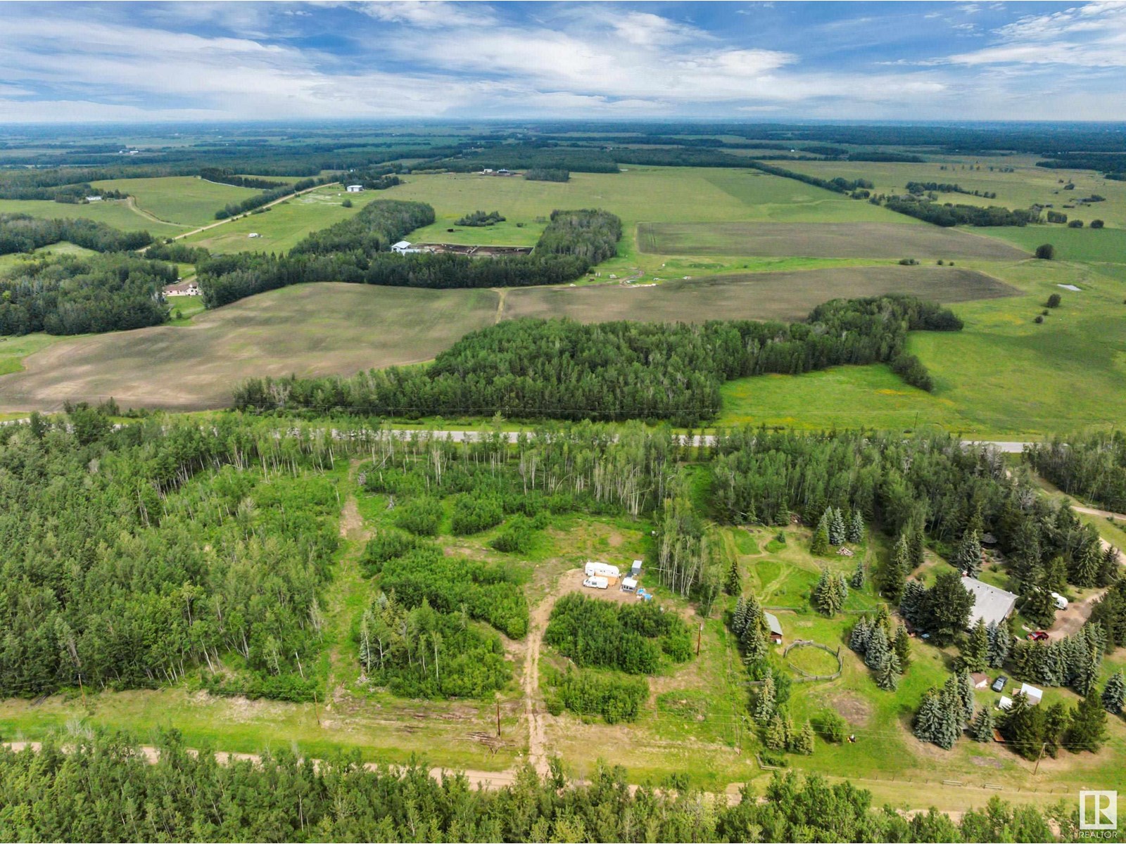 Photo 20 of 801 Glen Haven Cr, Rural Wetaskiwin County AB