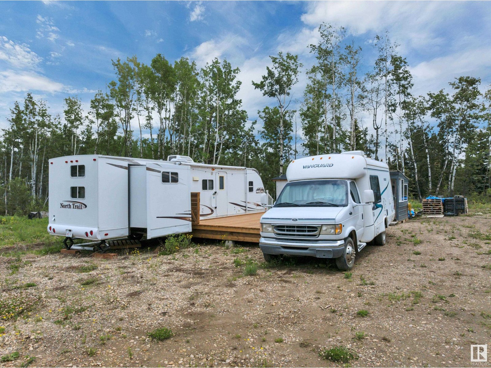 Photo 4 of 801 Glen Haven Cr, Rural Wetaskiwin County AB