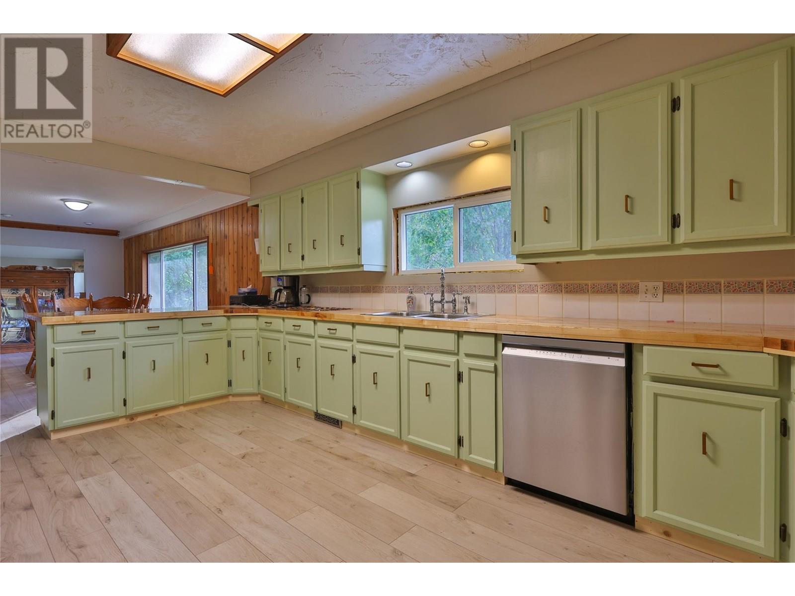 Photo 2 of 4161 Verigin Road, Nelson BC