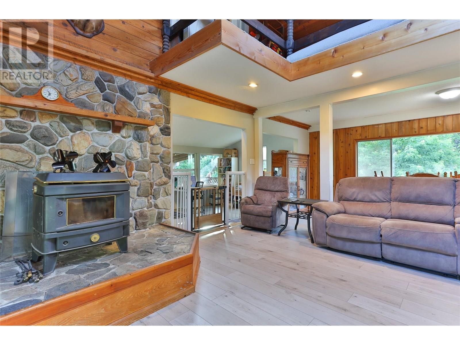 Photo 9 of 4161 Verigin Road, Nelson BC