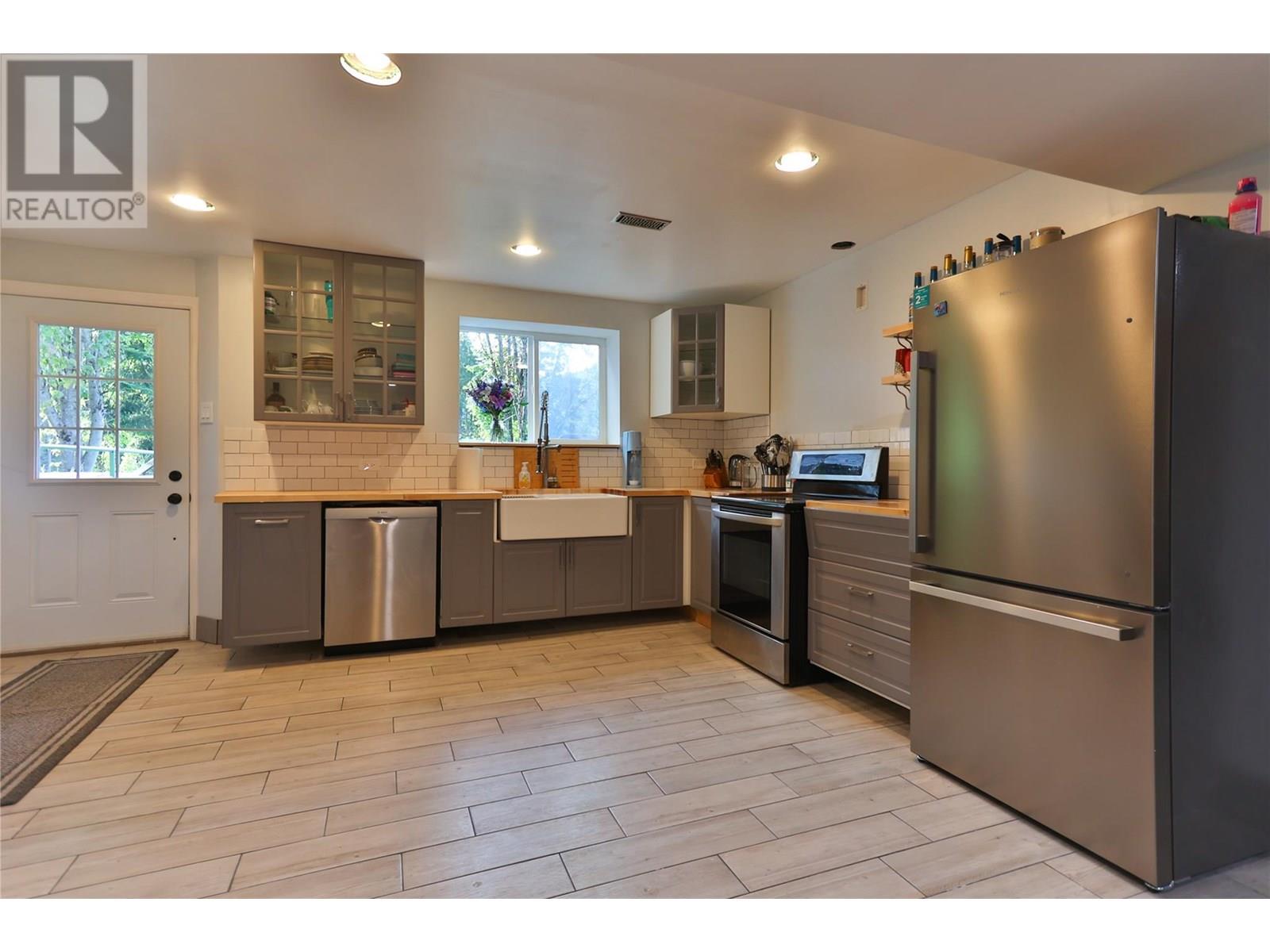 Photo 23 of 4161 Verigin Road, Nelson BC