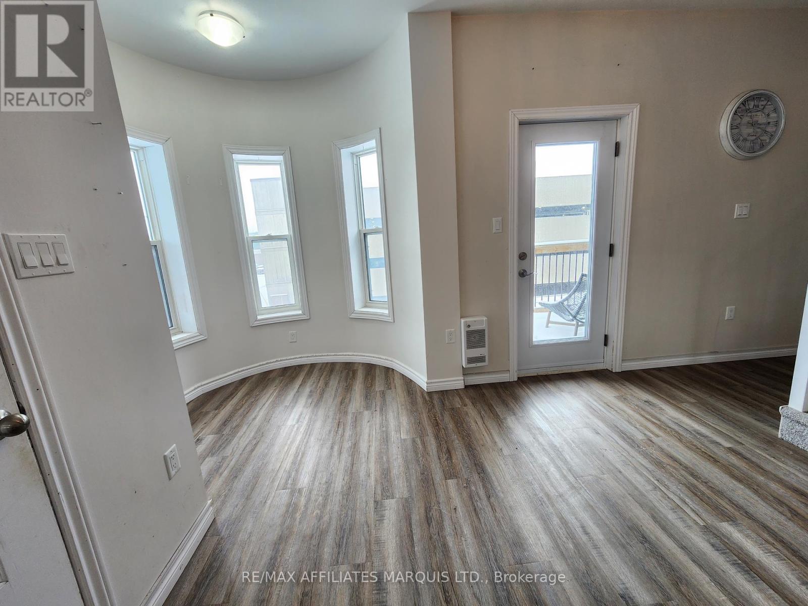 Photo 18 of 102 Sydney Street, Cornwall ON