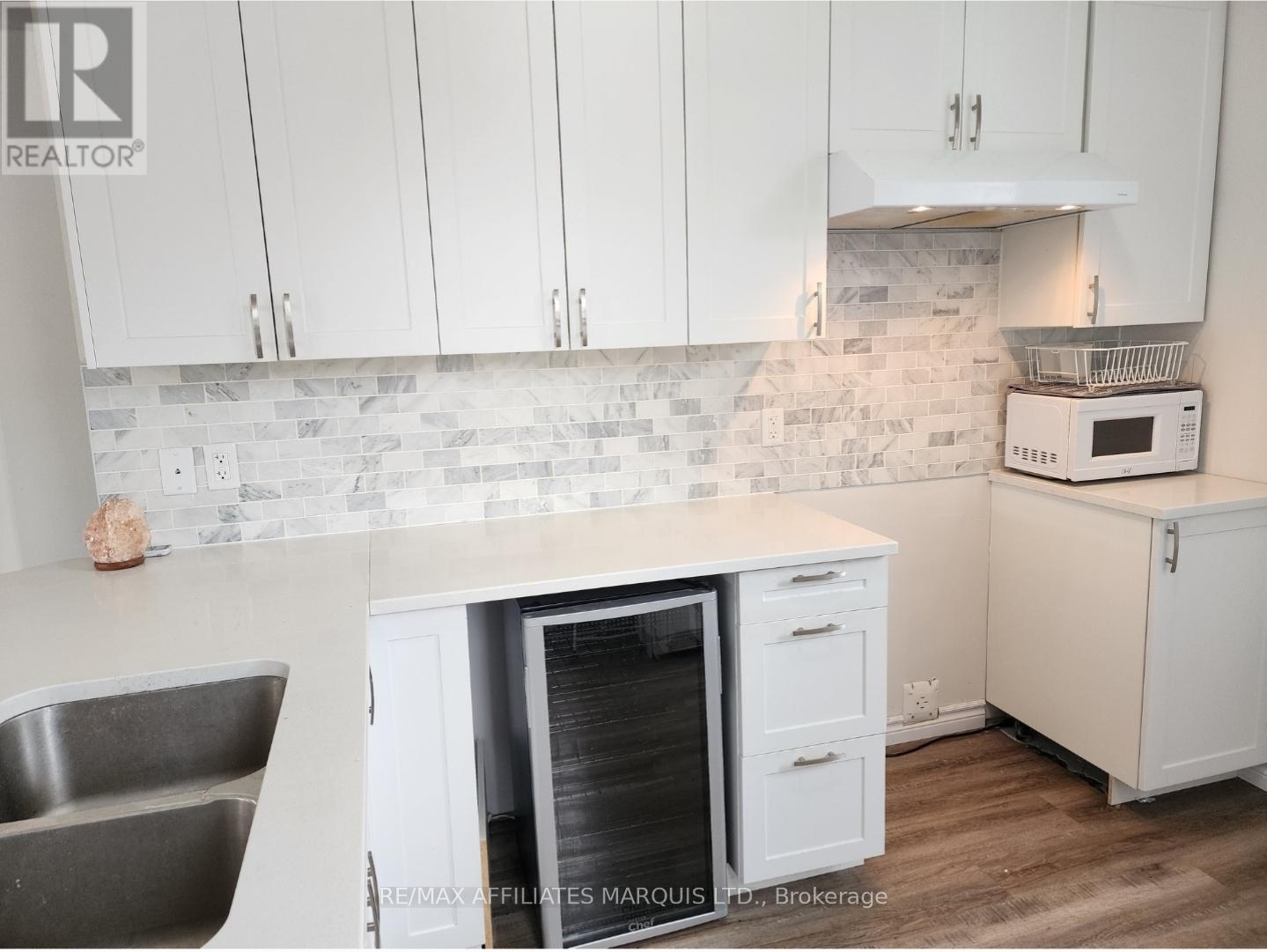 Photo 2 of 102 Sydney Street, Cornwall ON