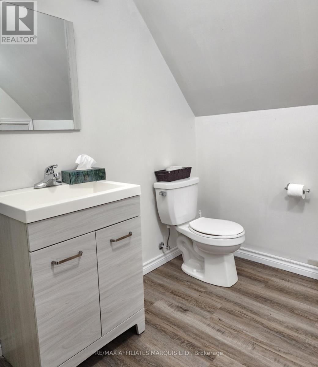 Photo 25 of 102 Sydney Street, Cornwall ON