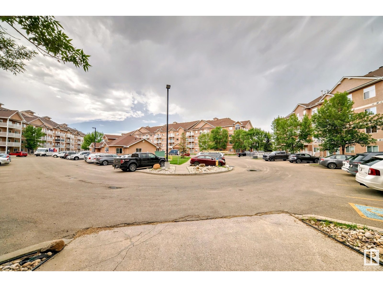 Photo 56 of 412 4312 139 Av Nw, Edmonton AB