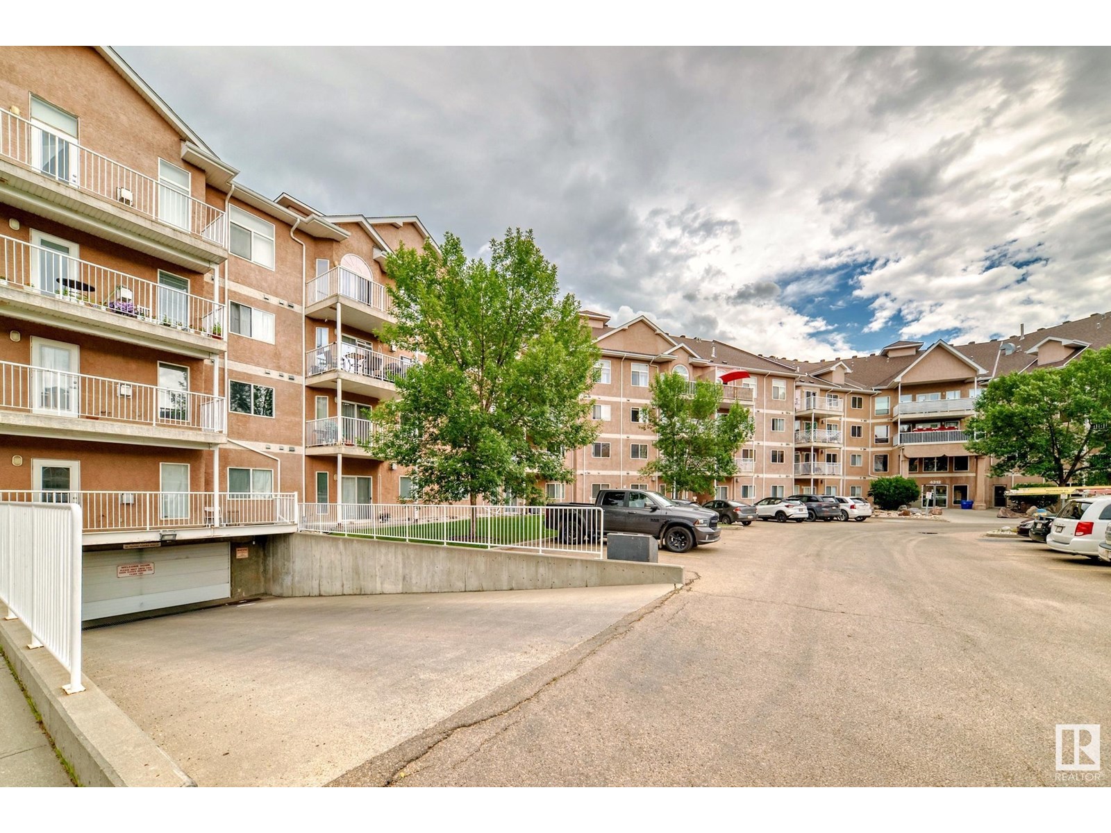 Photo 54 of 412 4312 139 Av Nw, Edmonton AB