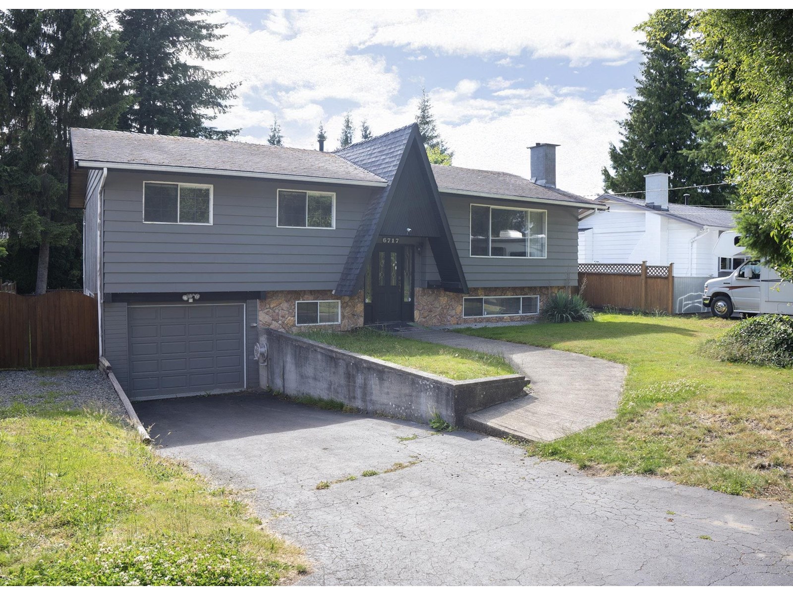 Photo 2 of 6717 Kent Crescent, Delta BC
