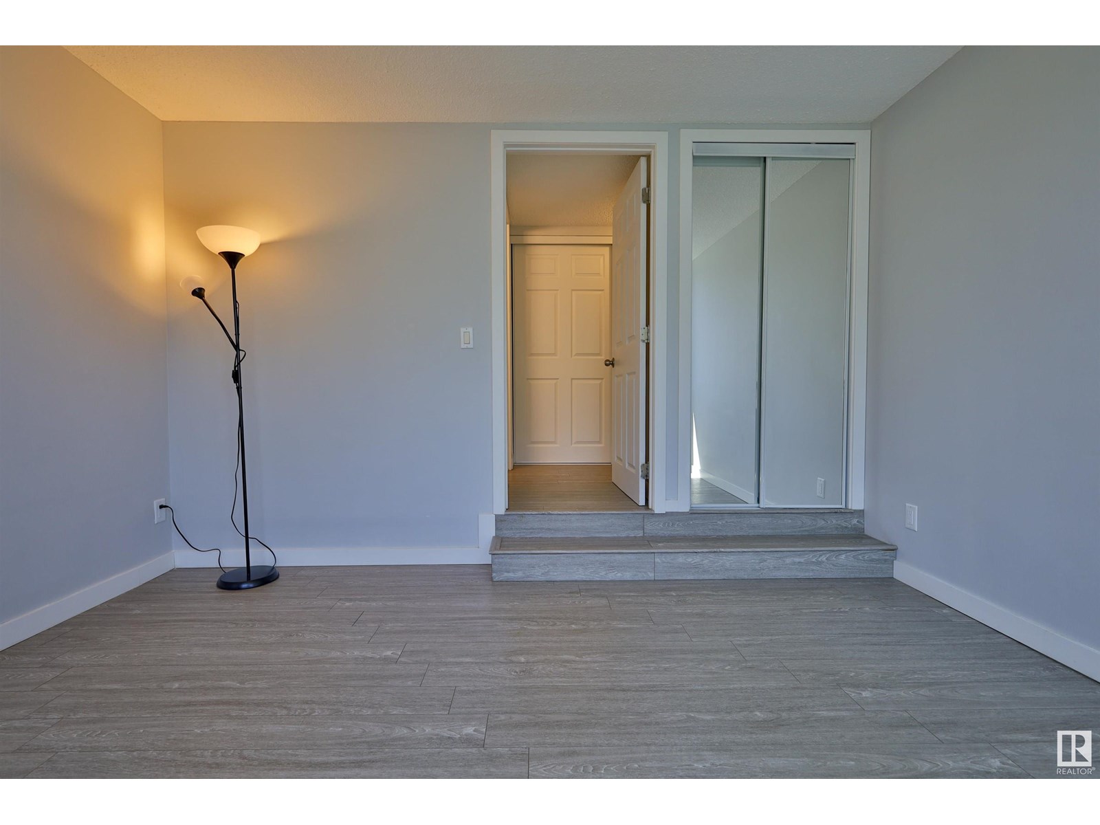 Photo 12 of 423 10160 114 St Nw, Edmonton AB