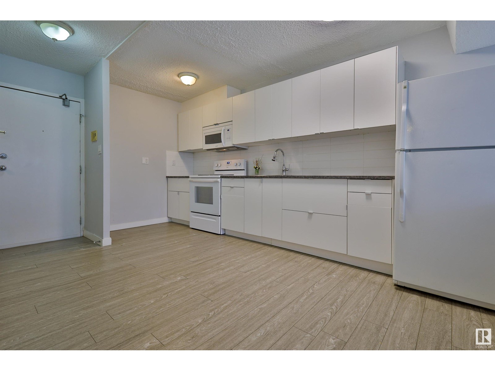 Photo 16 of 423 10160 114 St Nw, Edmonton AB