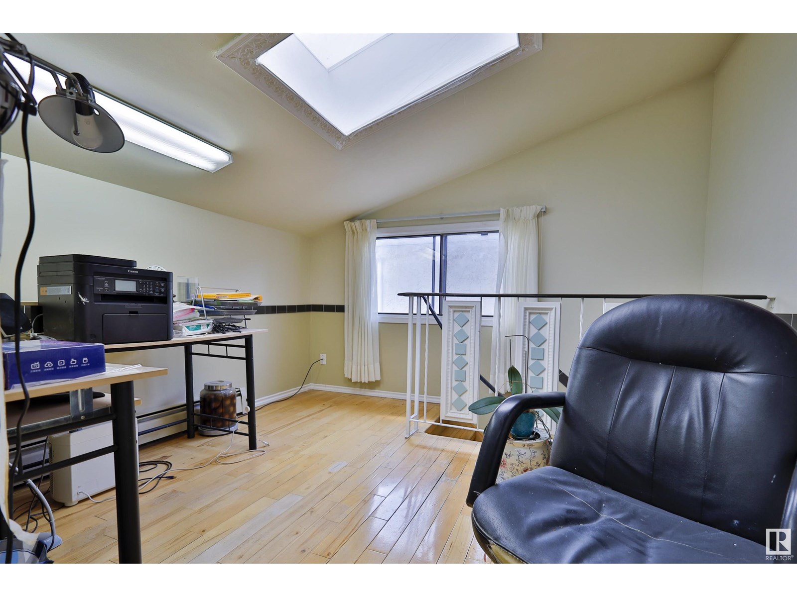 Photo 34 of 15808 100 St Nw, Edmonton AB