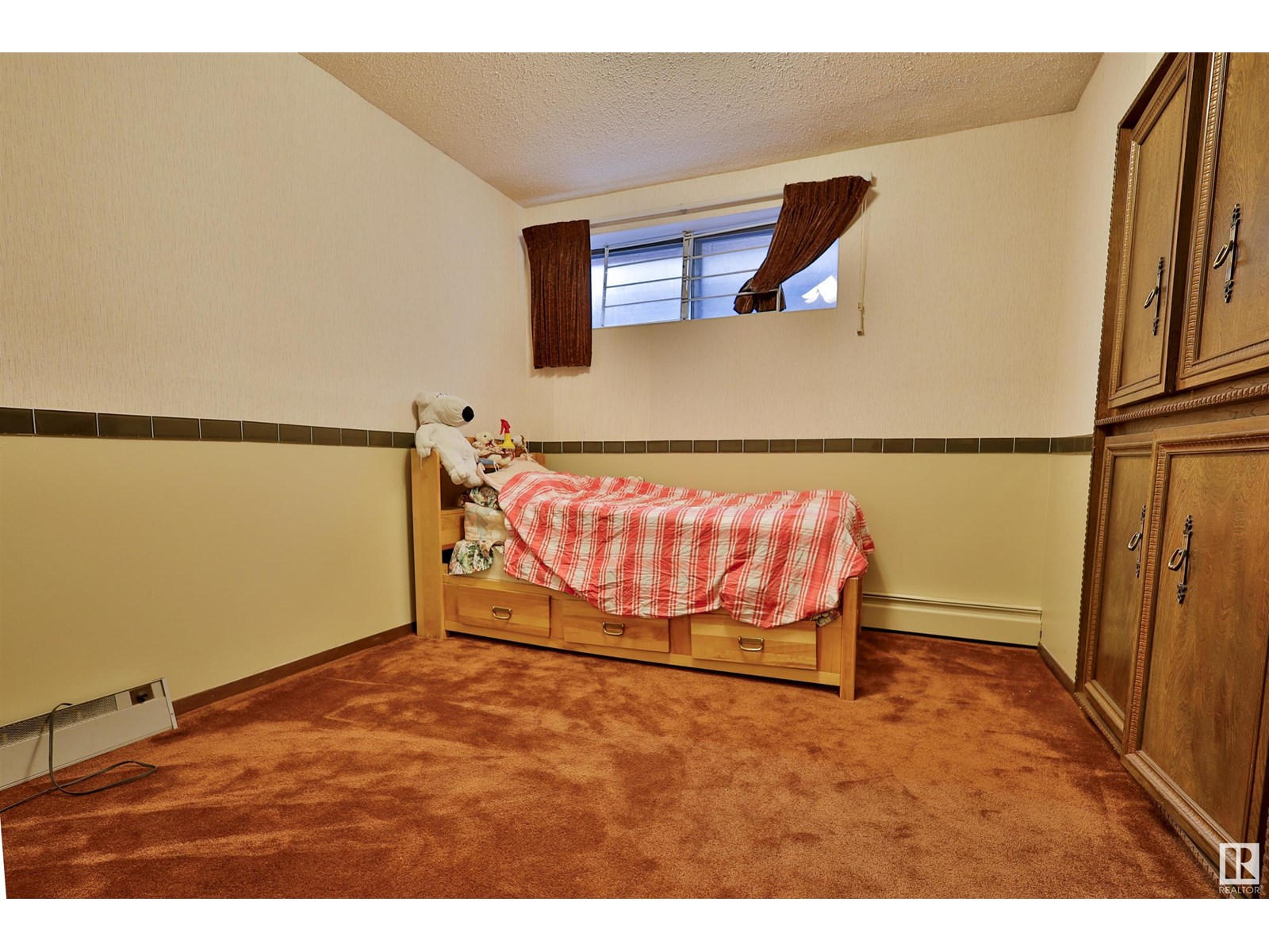 Photo 46 of 15808 100 St Nw, Edmonton AB
