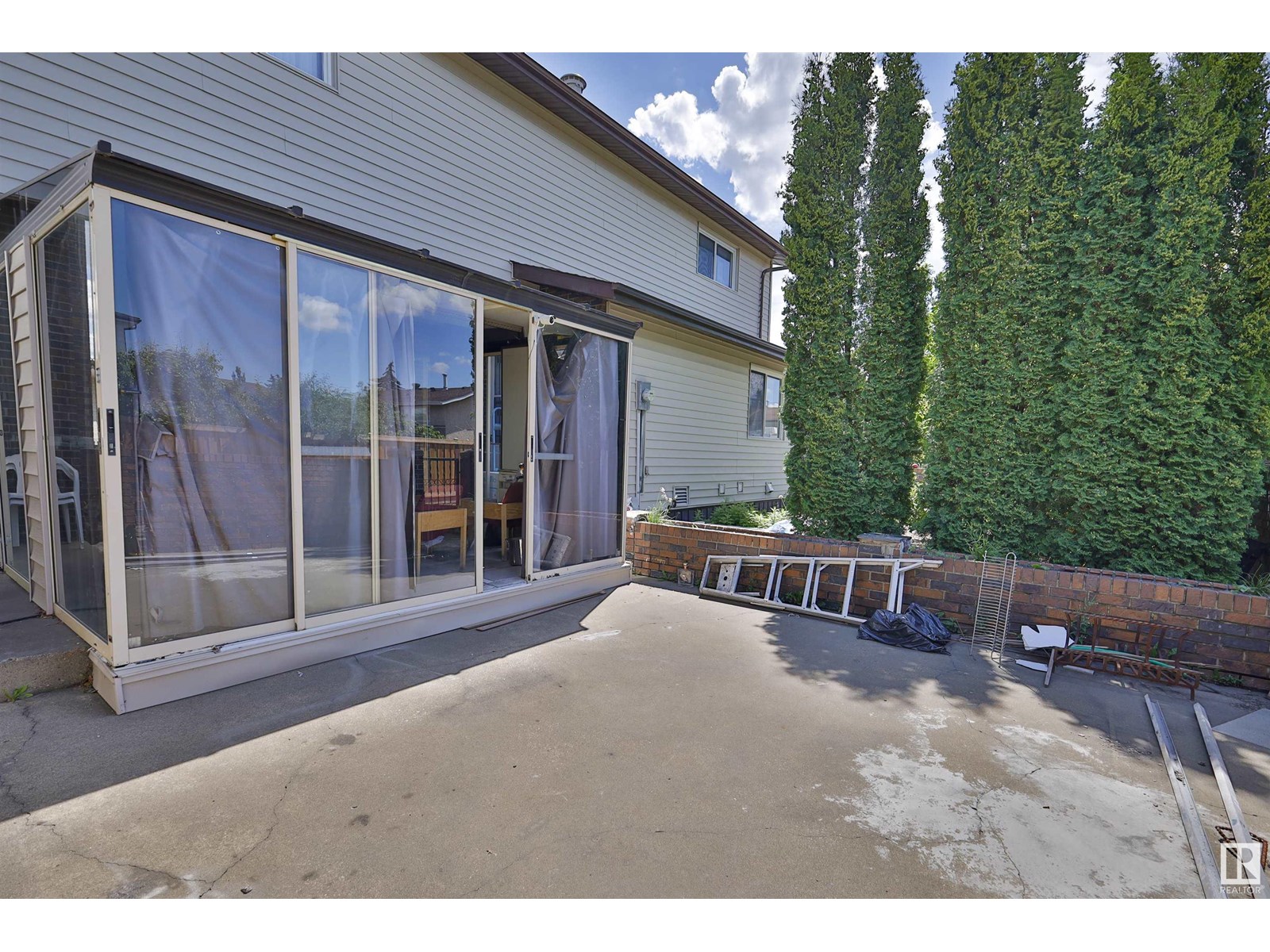 Photo 37 of 15808 100 St Nw, Edmonton AB
