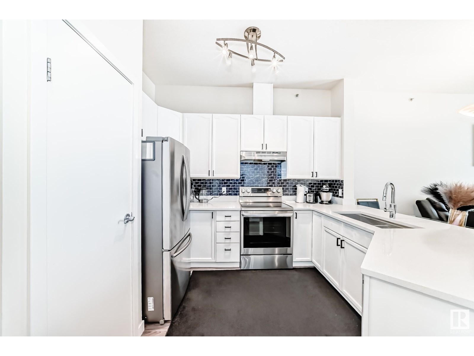 Photo 6 of 424 4312 139 Av Nw, Edmonton AB
