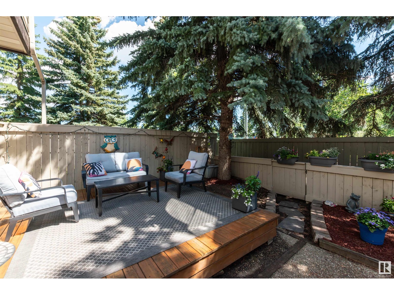 Photo 33 of 614 Woodbridge Wy, Sherwood Park AB