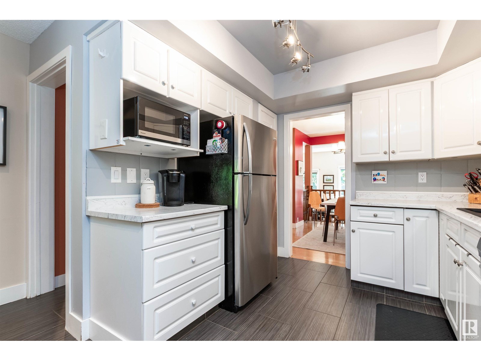 Photo 6 of 614 Woodbridge Wy, Sherwood Park AB