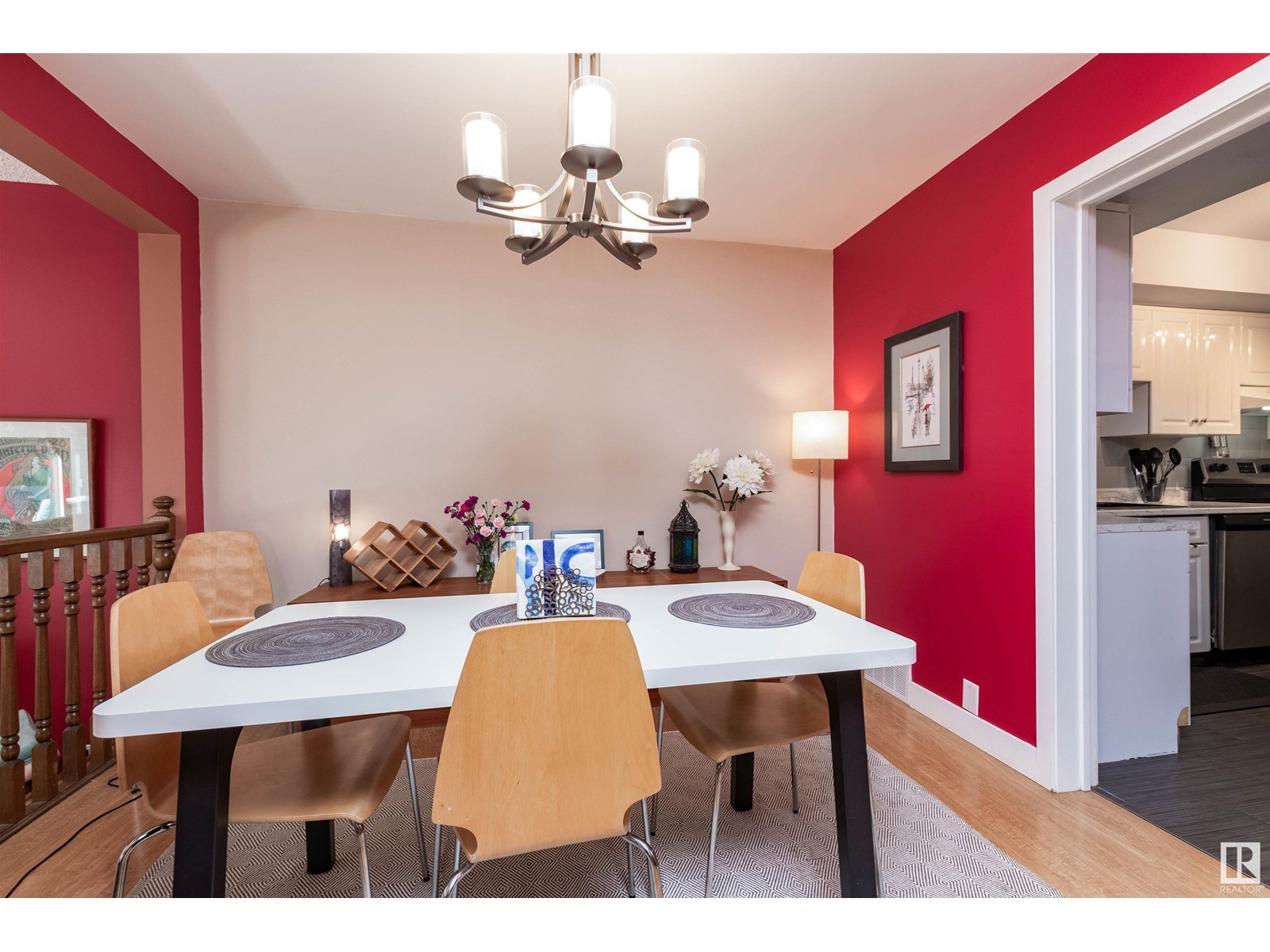 Photo 10 of 614 Woodbridge Wy, Sherwood Park AB