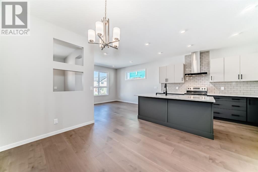 Single Family House for Sale in  Tekarra Drive NW Glacier Ridge Calgary 