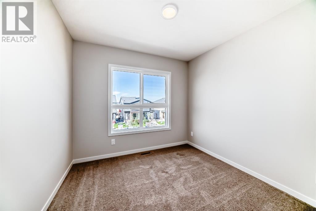 Single Family House for Sale in  Tekarra Drive NW Glacier Ridge Calgary 