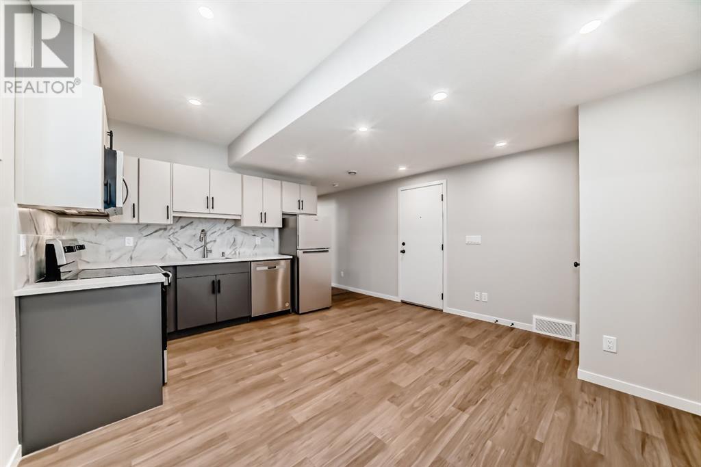 Single Family House for Sale in  Tekarra Drive NW Glacier Ridge Calgary 