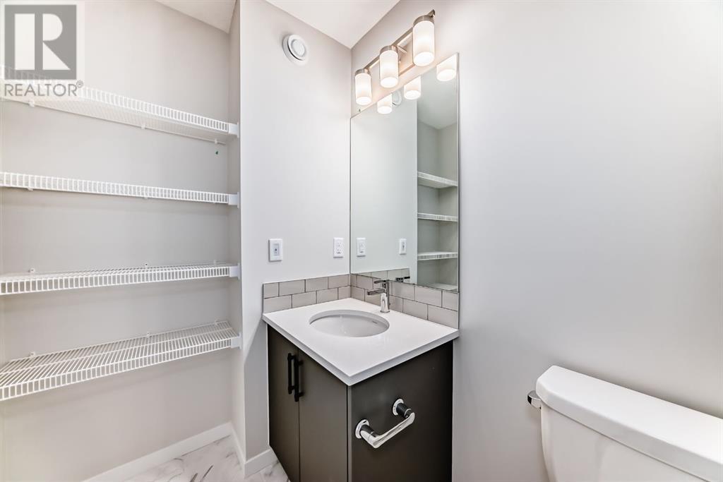 Single Family House for Sale in  Tekarra Drive NW Glacier Ridge Calgary 