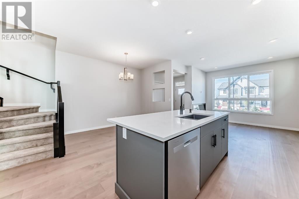 Single Family House for Sale in  Tekarra Drive NW Glacier Ridge Calgary 